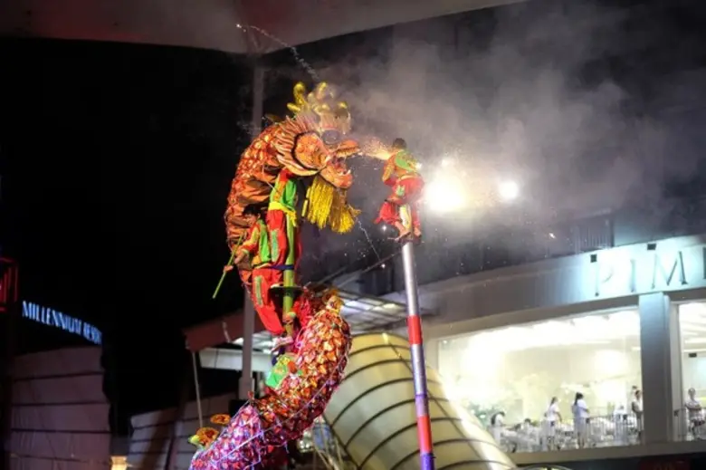 เฮง เฮง ต้อนรับเทศกาลตรุษจีน