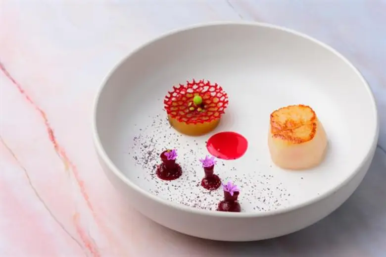 โรงแรม ดิ โอกุระ เพรสทีจ กรุงเทพฯ ชวนคู่รักมาฉลองวันแห่งความรักด้วยอาหารค่ำมื้อพิเศษ