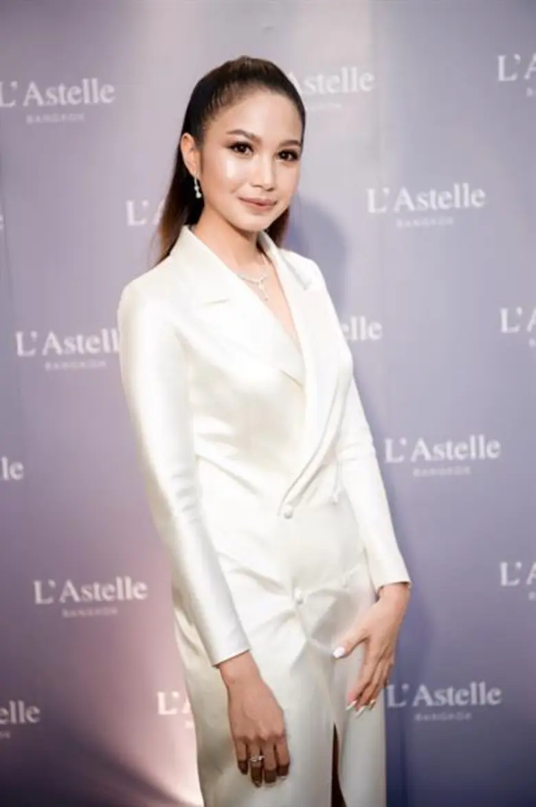 แม้จะเป็นน้องใหม่ของวงการแฟชั่นเมืองไทยแต...