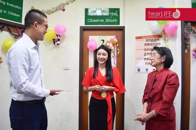 บริษัท เฮียร์ไลฟ์ จำกัด มอบเครื่องช่วยฟังจากกิจกรรม GN จัดวิ่งครบรอบ 150 ปี ให้กับโรงพยาบาลศิริราช