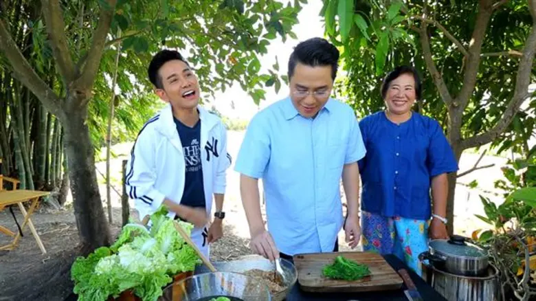 ทีวีไกด์: รายการ “ครัวลั่นทุ่ง” พักดูดวง “หมอช้าง” พาบุกสวนผักกาดขาว กลางกรุง