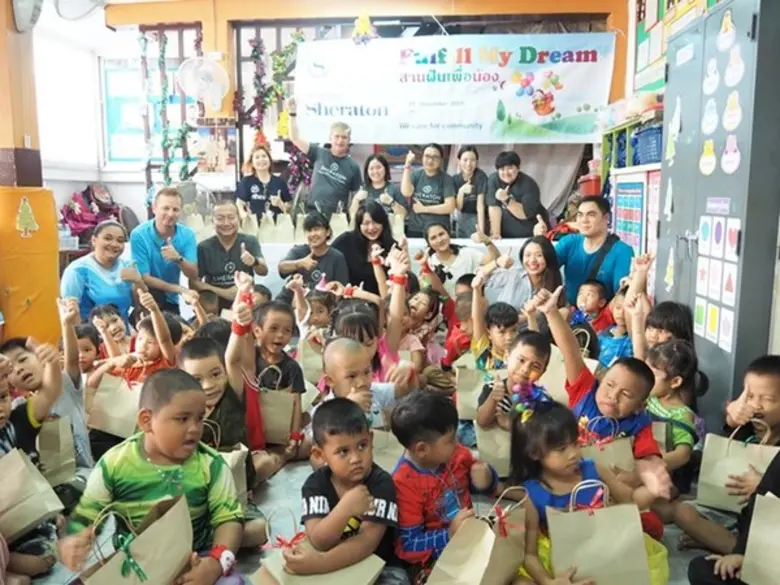 ไมเคิล ชลูเตอร์ ผู้จัดการทั่วไปโรงแรมรอยั...