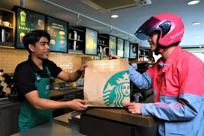 สตาร์บัคส์ ร่วมกับ ฟู้ดแพนด้า ขยายฐานการส่งตรง “ประสบการณ์สตาร์บัคส์” ถึงบ้านคุณแล้ววันนี้