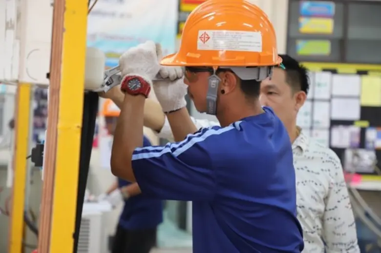 ก.แรงงาน เร่งประสานทุกหน่วยให้ความช่วยเหล...