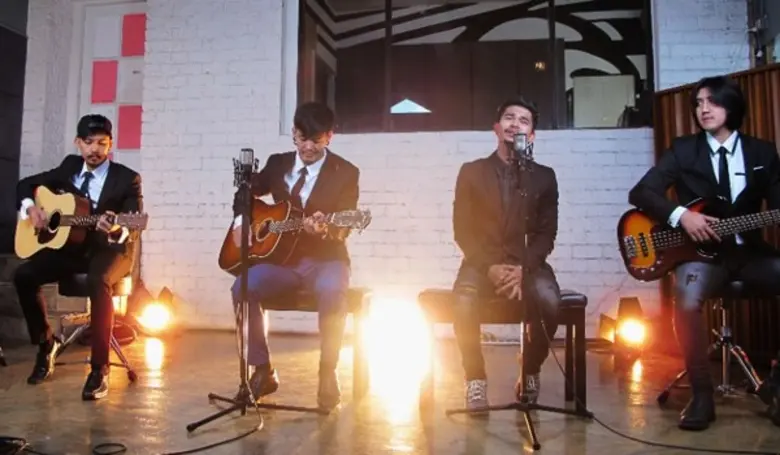 ปล่อยซิงเกิ้ลใหม่ จากโปรเจคทีที ไลท์กันแบ...