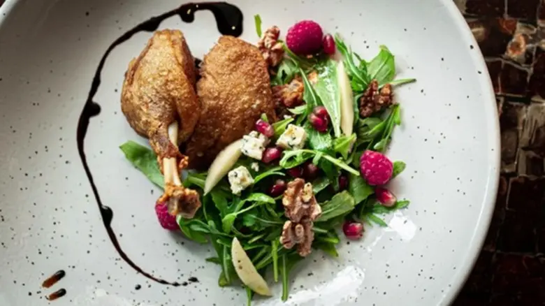 เปิดประสบการณ์ใหม่กับห้องอาหารมีชื่อเสียง...