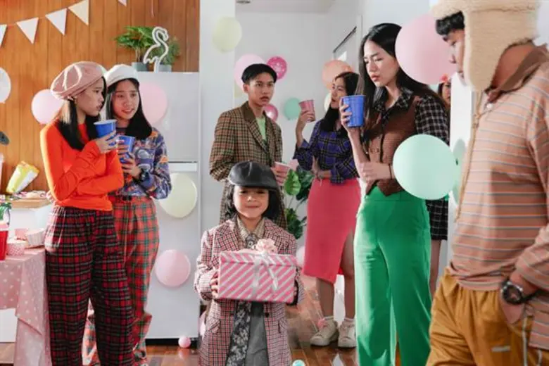 ออฟ บิ๊กแอส เปิดตัวศิลปินคนสุดท้ายจากโปรเ...