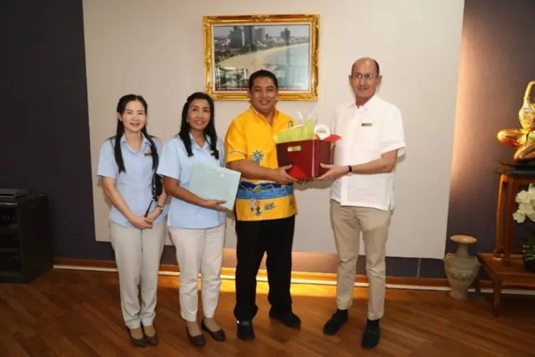 โรงแรมเซ็นทาราแกรนด์มิราจบีชรีสอร์ท พัทยา...