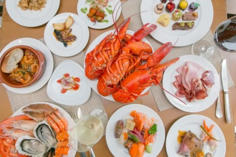 พลิกโฉมซันเดย์บรันช์รูปแบบใหม่ เต็มอิ่มกั...