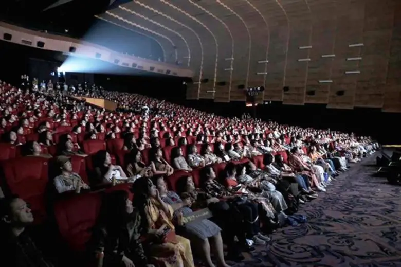 “โออิชิ โกลด์” เปิดตัวชาพรีเมียมใหม่ “โออิชิ โกลด์ เกียวคุโระ” พร้อมพรีเซ็นเตอร์ “เป๊ก ผลิตโชค” ลุคใหม่ “ซามูไร” สุดเท่