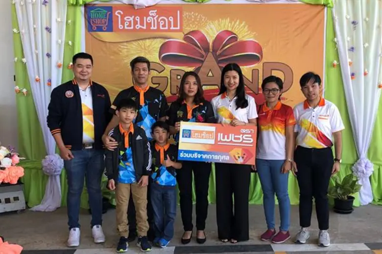 ดร.พิชญานันท์ ล้อวรลักษณ์ (ที่ 3 จากขวา) ...