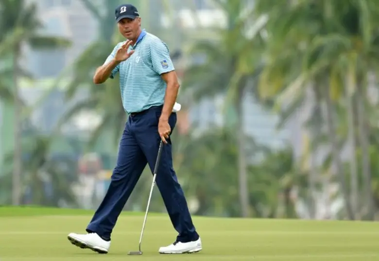 “คูชาร์”ระเบิดฟอร์มแซงนำเดี่ยว-“โปรแจ๊ส”ที่2ร่วมจบรอบสามกอล์ฟเอสเอ็มบีซี สิงคโปร์ โอเพน