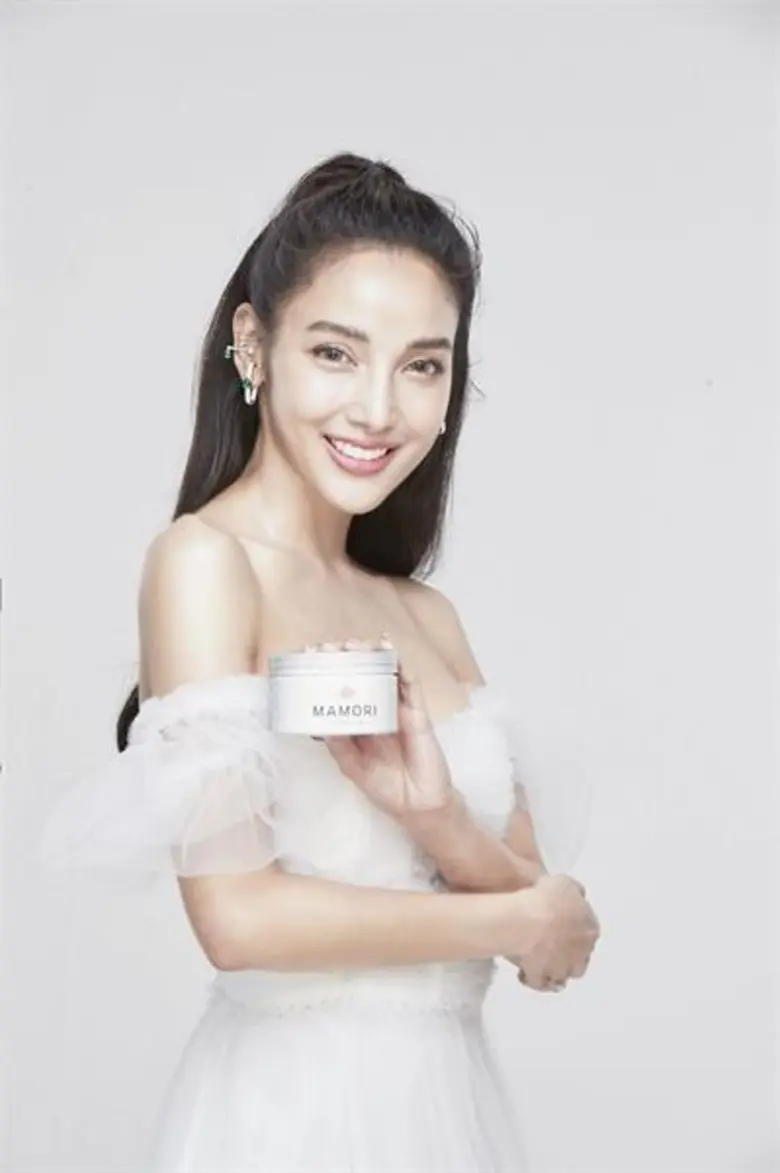 ขึ้นแท่นคุณแม่แสนสวยที่มีงานหนักรัดตัวสุด...