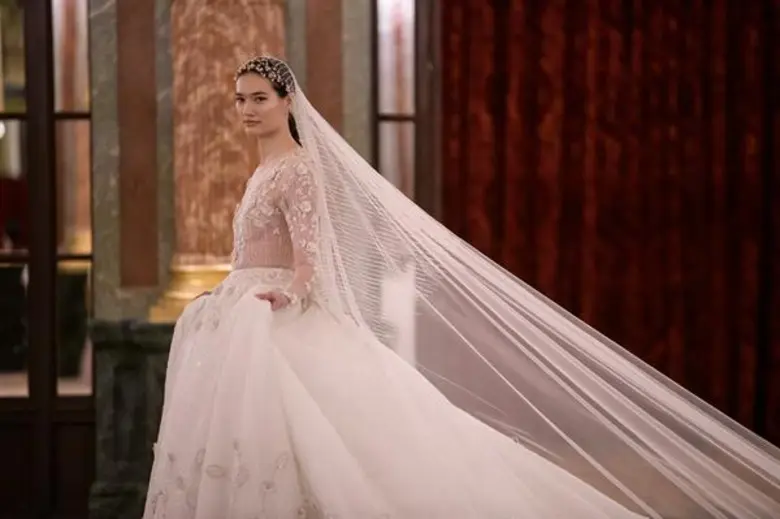 แฟชั่นโชว์แรกของแบรนด์ชุดแต่งงานระดับกูตูร์ L'Astelle เปิดตัวคอลเลกชั่น Love sonnet นิยามใหม่ของเจ้าสาว อ่อนหวาน สดใส เซ็กซี่