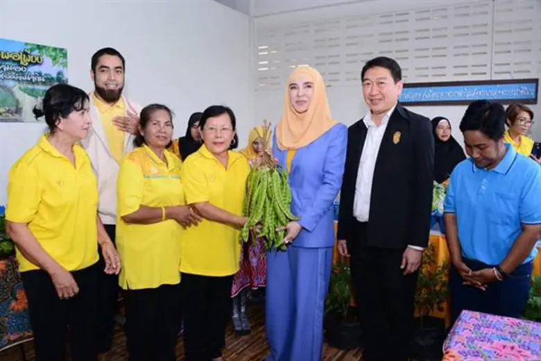 มนัญญาเยี่ยมสหกรณ์ในจังหวัดปัตตานี ส่งเสริมธุรกิจรวบรวมยางพารา