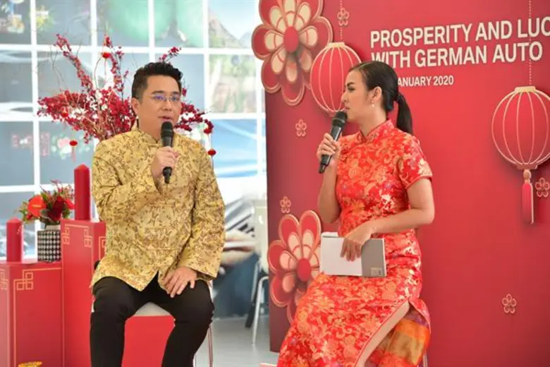 เยอรมัน ออโต้ ชวน อาจารย์ช้าง ทศพร เปิดดวงชะตาปีหนูทอง ฉลองตรุษจีนให้ลูกค้า