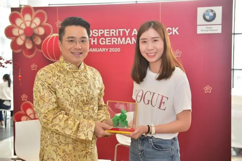 เยอรมัน ออโต้ ชวน อาจารย์ช้าง ทศพร เปิดดวงชะตาปีหนูทอง ฉลองตรุษจีนให้ลูกค้า