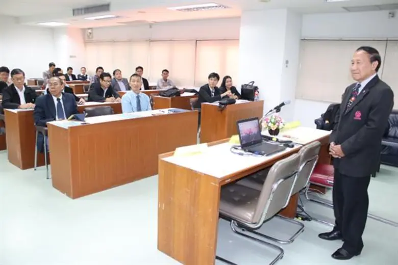 คณะนิติศาสตร์ มหาวิทยาลัยศรีปทุม ชลบุรี ร...