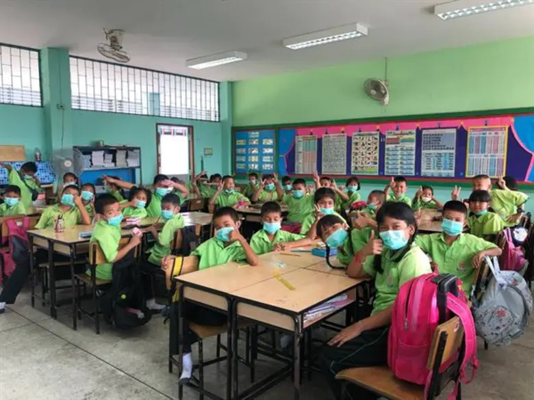 เข้มงวดพื้นที่ก่อสร้างลดฝุ่นละออง/ติดตั้งป้ายเตือนปริมาณฝุ่นภายในโรงเรียน กทม.