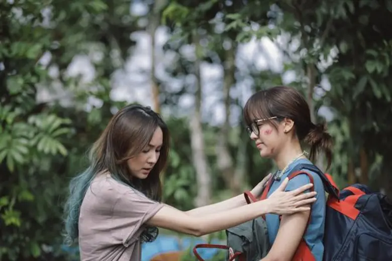 สุขสันต์วันโสด จัดหนัก ส่ง มาริโอ้-พลอย Vs.แก๊งโสดสุดรั่ว โฟร์ ,นิกกี้ ,อ้น ศรีพรรณ , โจ๊ก อัครินทร์ ตกลงนี่มันโฮมสเตย์หรือสถานบำบัดความโสดกันเนี่ยะ!