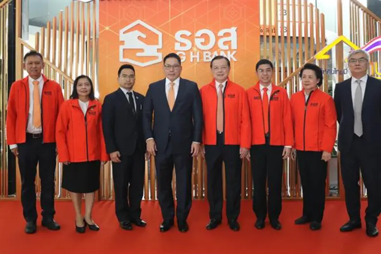 ดร.อุตตม สาวนายน รัฐมนตรีว่าการกระทรวงการ...