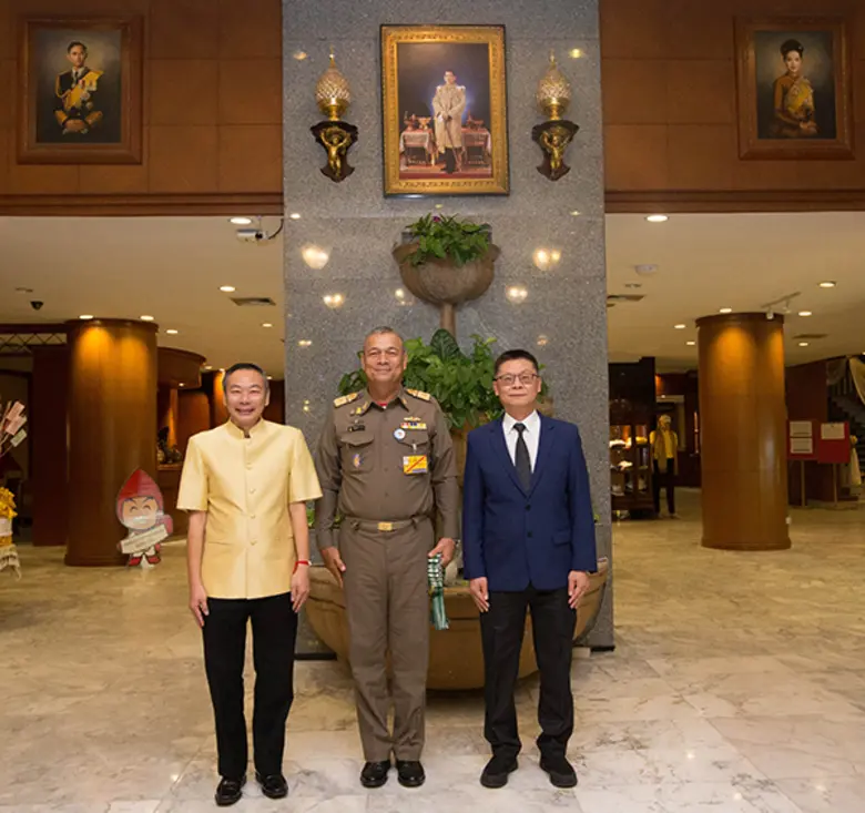 พลเรือเอก พงษ์เทพ หนูเทพ องคมนตรี ประธานก...