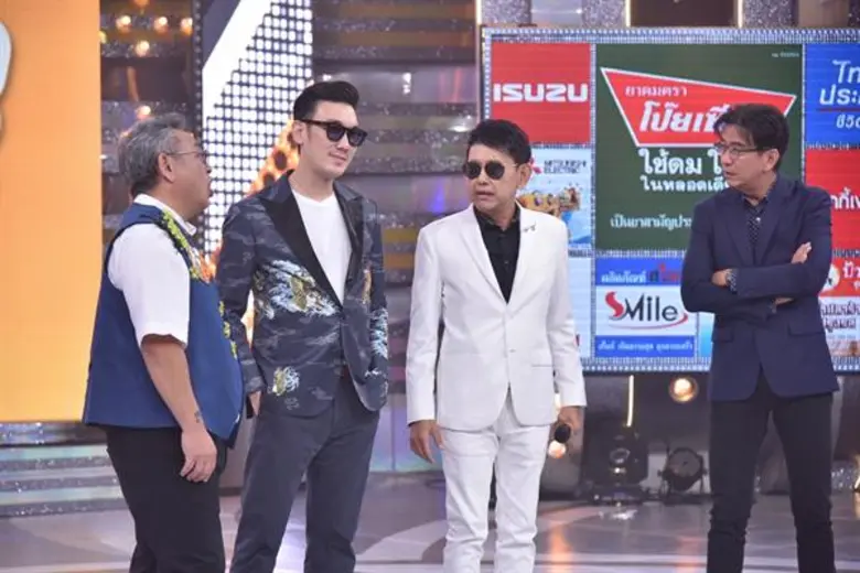 เจ้าพ่อดิสโก้ “บุรินทร์ –สุนทร”  ชวนคนวัยเก๋าลุกขึ้นมาขยับรับเดือนแห่งความสุข  ใน  “กิ๊กดู๋ สงครามเพลงเงินล้าน”