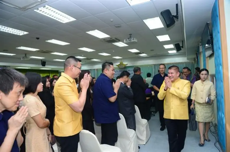 รมช.เกษตรฯ มอบนโยบายเนื่องในวันคล้ายวันสถาปนากรมฝนหลวงและการบินเกษตร ครบรอบปีที่ 7 พร้อมเร่งปฏิบัติการฝนหลวงคลี่คลายภัยแล้ง ฝุ่นละออง-หมอกควัน