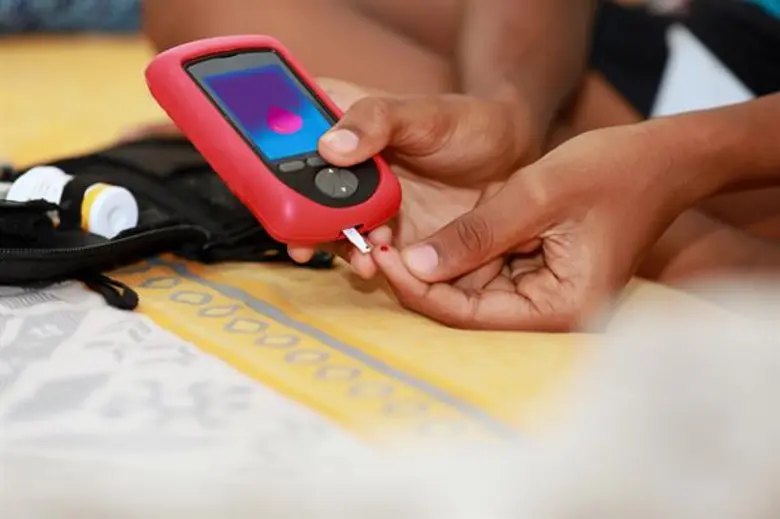 หลายองค์กรเร่งช่วยเหลือ เด็กและวัยรุ่นไทยนับหมื่นป่วยเบาหวานขาดโอกาสเข้าถึงเครื่องตรวจวัดน้ำตาล