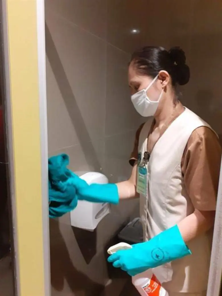 ศูนย์สรรพสินค้าซีคอนสแควร์ และ ศูนย์สรรพสินค้าซีคอน บางแค ขอความอนุเคราะห์ประชาสัมพันธ์ข่าวมาตรการเฝ้าระวังและป้องกันการแพร่ระบาดเชื้อไวรัสโคโรนา ของศูนย์ฯ