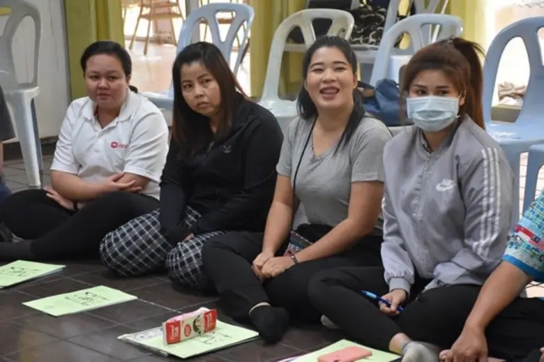 ภาพข่าว: "5 ให้ พี่น้องแรงงานไทย สุขใจถ้วนหน้ากับของขวัญปีใหม่ 2563 " สพร.9 พิษณุโลก ให้ความรู้แก่แรงงาน เปิดฝึกอบรมภาษาอังกฤษเพื่อการทำงาน