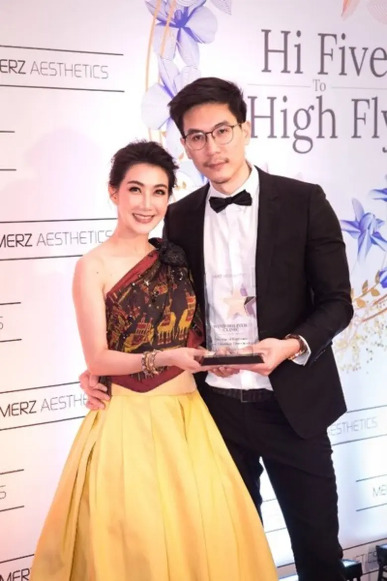 WIND Clinic คว้ารางวัล "การันตียอดขายสูงสุด 3 ปีซ้อน" กับ The Star of Excellence for Ultherapy Transducer Award 2019