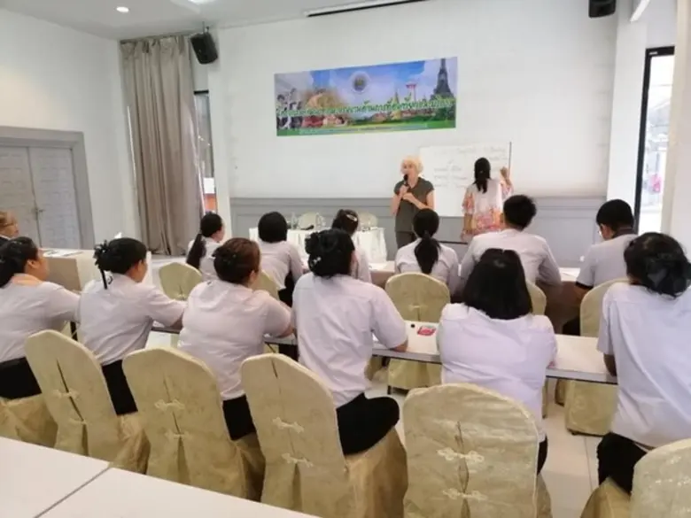 ภาพข่าว: สำนักงานพัฒนาฝีมือแรงงานสุโขทัย ดำเนินการฝึกอบรมหลักสูตรการฝึกยกระดับฝีมือ สาขา ภาษาอังกฤษสำหรับพนักงานบริการด้านการท่องเที่ยว 30 ชั่วโมง