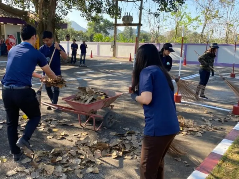 ภาพข่าว: SVL Group คืนความสดใส ทาสีสนามสอบจราจร ณ ขนส่งบางสะพาน