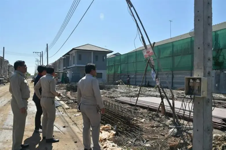 เขตประเวศแก้ไขความเดือดร้อนจากการก่อสร้างหมู่บ้านในซอยเฉลิมพระเกียรติ ร.9 ซอย 30