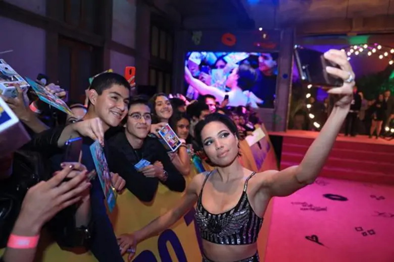 3 ตัวแม่ทีมนกล่า เปิดตัวบนพรมชมพูสุดเริดในงานพรีเมียร์ภาพยนตร์เรื่อง Birds of Prey ณ เม็กซิโก ซิตี้