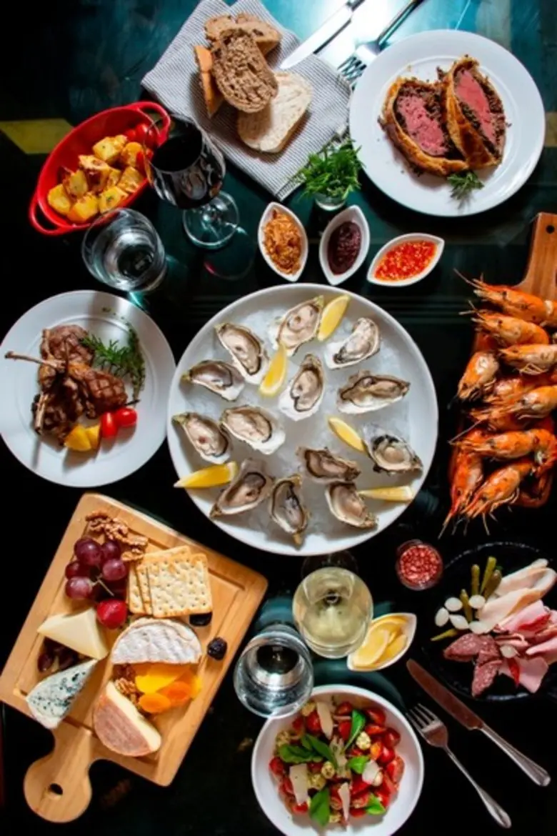 บุฟเฟ่ต์ซันเดย์บรั้นช์