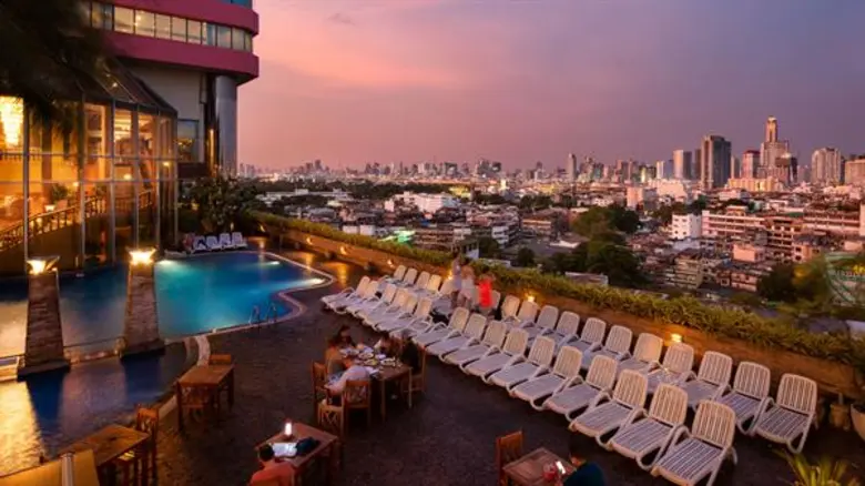 ให้ค่ำคืนวาเลนไทน์ของคุณเป็นค่ำคืนสุดพิเศ...