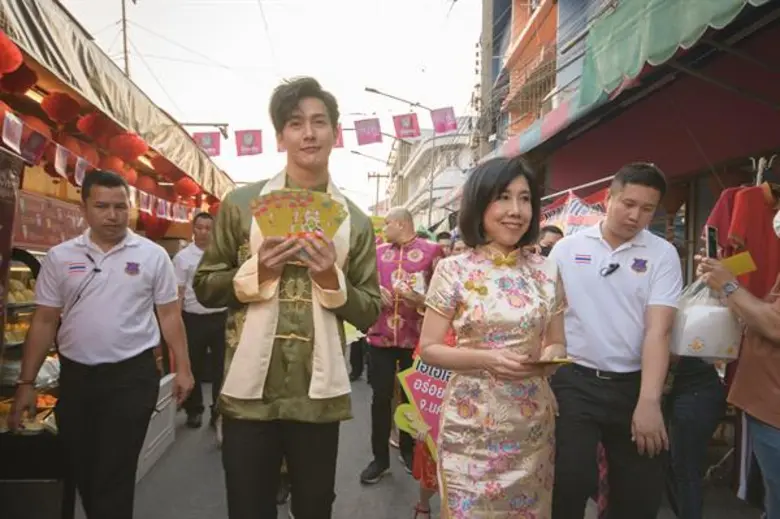 “พุฒ” ตะลุยปากน้ำโพ มอบความสุขฉลองตรุษจีนปีหนูทองจัดเต็ม “มื้อนี้ฟิน วันนี้ฟรี” กับเอไอเอส