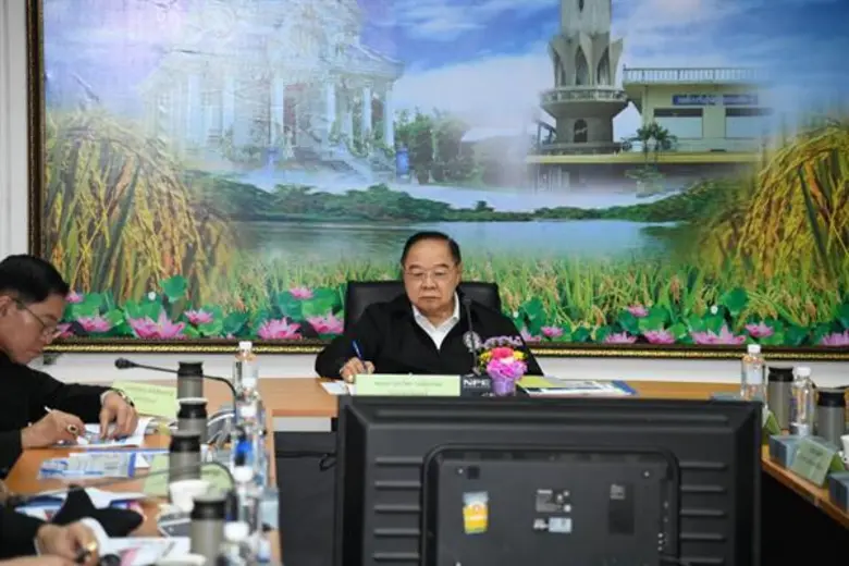 พลเอก ประวิตร ลงพื้นที่อยุธยา ลุยแก้ปัญหาคุณภาพน้ำในแม่น้ำเจ้าพระยาตอนล่าง