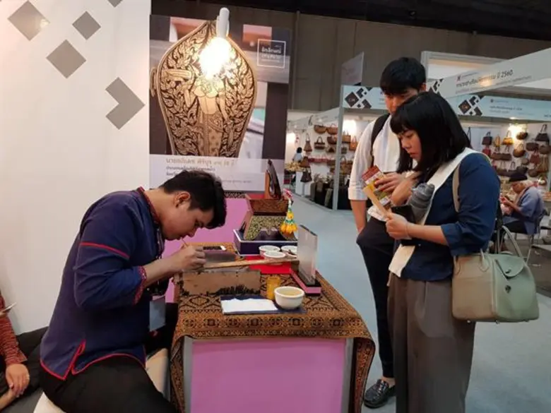 ศ.ศ.ป. คัด “ครูศิลป์ของแผ่นดิน-ครูช่างศิลปหัตถกรรม – ทายาทช่างศิลปหัตถกรรม” ปี 2563 นำผลงานจัดแสดงใน “งานอัตลักษณ์แห่งสยาม ครั้งที่ 11” ณ ไบเทค บางนา