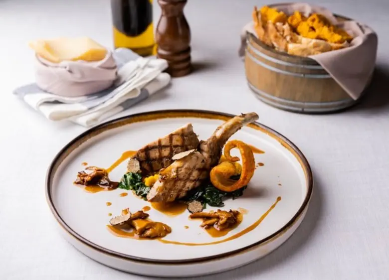 เมดิซี่ คิทเช่น แอนด์ บาร์ (Medici Kitche...