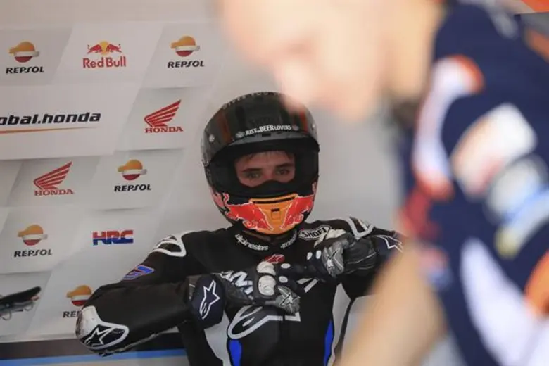 “อเล็กซ์” ฟอร์มดีรั้งอันดับ 3 เชคดาวน์เซปัง ก่อนควง “มาร์ค” เปิดตัวทีมแข่งเรปโซล ฮอนด้า วันนี้ที่อินโดนีเซีย