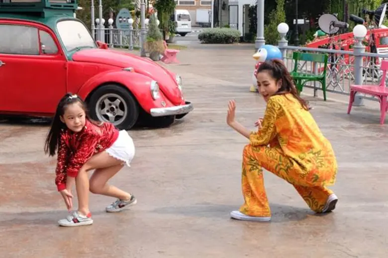 “แต้ว” แย็บ “ต้น” จะขอก็รีบขอ “แก๊งเฟอร์บี้” ใครแต่งคิวต่อไป!