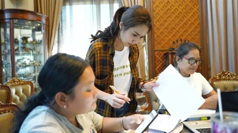 ไม่ง่ายอย่างที่คิด ! “จั๊กจั่น” ปล่อยโฮกลางกอง เครียดบท ภาษาอีสาน ไม่เข้าปาก