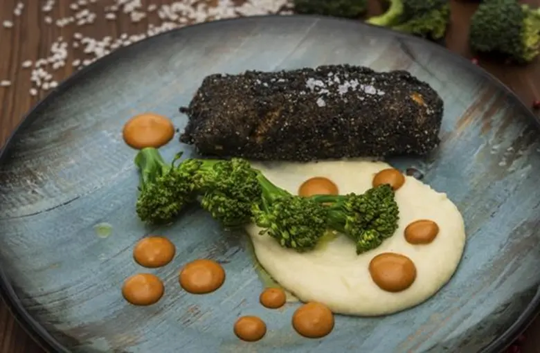 เฉลิมฉลองวันวาเลนไทน์ ที่ห้องอาหารอัลบริเซียส์! ชาเทรียม เรซิเดนซ์ สาทร กรุงเทพฯ