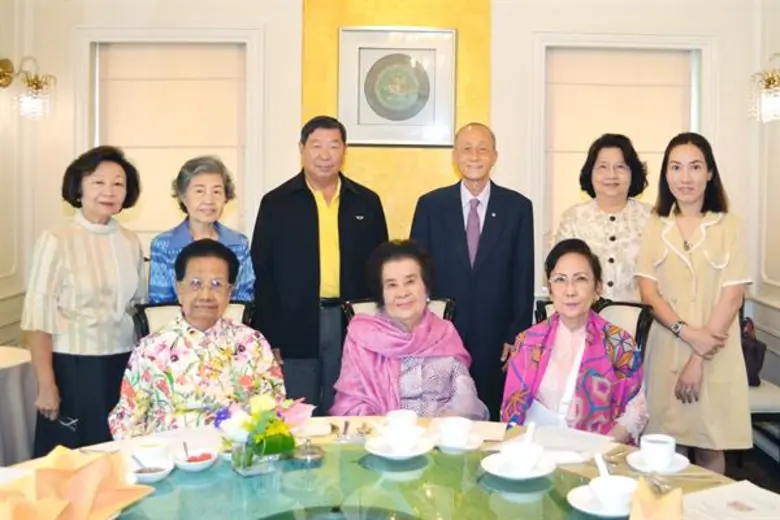 คุณหญิงจวบ จิรโรจน์ รองประธานกรรมการมูลนิ...