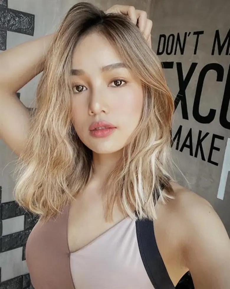 ข่าวซุบซิบ: “กระแต อาร์สยาม ทำสีผมรับพรีเซ็นเตอร์ใหม่”