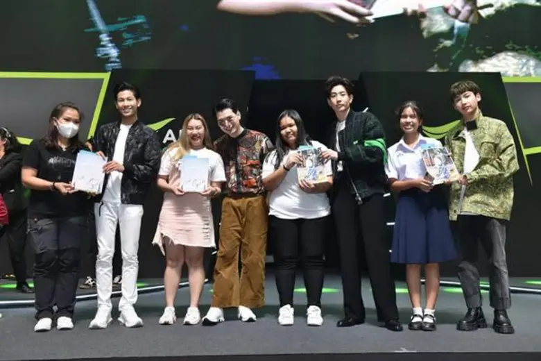 “เป๊ก ผลิตโชค” นำทีม เอสบี ไฟว์-คริส-สิงโต ระเบิดความมันส์ ในงาน “Thailand Game Expo by AIS eSports” มหกรรมเกมและอุปกรณ์เกมมิ่งที่ใหญ่ที่สุดของประเทศไทย