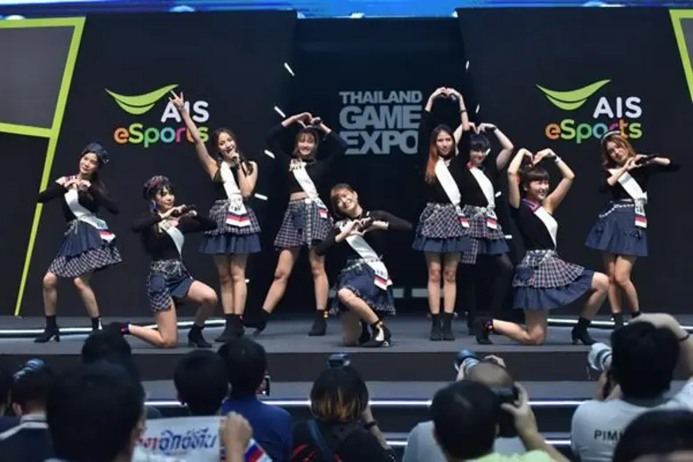 “เป๊ก ผลิตโชค” นำทีม เอสบี ไฟว์-คริส-สิงโต ระเบิดความมันส์ ในงาน “Thailand Game Expo by AIS eSports” มหกรรมเกมและอุปกรณ์เกมมิ่งที่ใหญ่ที่สุดของประเทศไทย